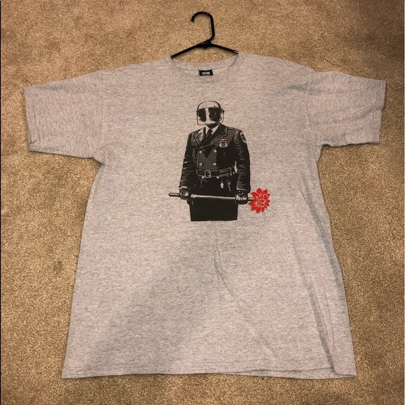 Obey Other - Very nice Obey Graphic T-shirt!